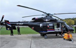 Prilikom leta se aktivirao alarm: Helikopter SAJ-a prinudno sletio u Zalužane