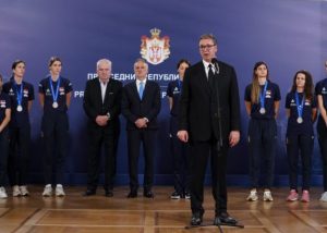 Vučić primio odbojkašice Srbije: Djevojke, beskrajno vam hvala na svemu FOTO