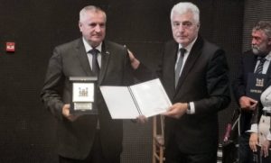 Važan dan za Bratunac: Viškoviću Plaketa opštine za doprinos u investicijama
