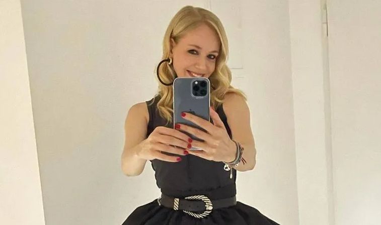 Ovaj ritual je obavezan na svakom nastupu: Šta Jelena Rozga radi pred izlazak na binu