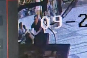 Pojavio se snimak napada: Izbo bivšeg gazdu u restoranu VIDEO