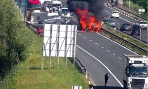 Stravična nesreća! Poginule najmanje tri osobe, vozila se zapalila VIDEO