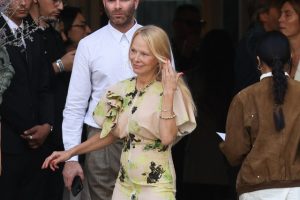 Pamela Anderson bez šminke neprepoznatljiva! Ljudi u šoku: “Kao da ima 70 godina” FOTO