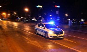 Udes kod Prijedorske petlje: Povrijeđena djevojka u sudaru motora i automobila