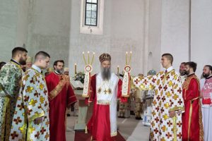 Patrijarh Porfirije nakon liturgije: Obnovljena svetinja je početak našeg obnavljanja
