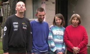 Porodicu obišao omiljeni pjevač: Uskoro počinje gradnja kuće za Novakoviće VIDEO
