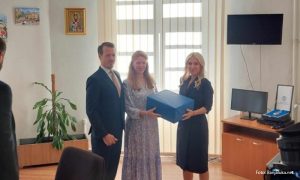 Princ Filip i princeza Danica u Banjaluci: Poželjeli sreću školarcima