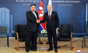 Lideri dvije zemlje na sastanak nisu došli praznih ruku: Putin i Kim razmijenili poklone