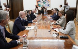 Vučić se sastao sa ambasadorima zemalja Kvinte: Razgovoru prisustvovao i direktor Kancelarije za KiM