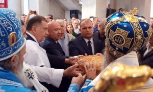 Svečani događaj u Zvorniku: Patrijarh Porfirije osveštao hram, Milorad Dodik kum