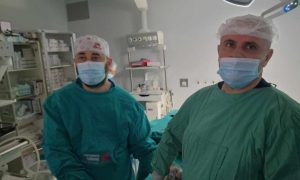 Izveden složen operativni zahvat u UKC-u: Uklonjena gigantska slezena kod pacijenta