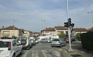 Opšti kolaps na raskrsnici! Ogromna gužva zbog kvara semafora u Banjaluci