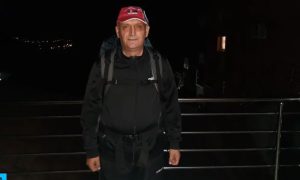 Bije bitku s opakim rakom! Moravac krenuo pješke iz Banjaluke u Beograd na operaciju FOTO