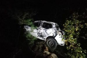 Stravična saobraćajna nesreća: Autom sletio u provaliju duboku 150 metara
