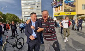 Stariji Banjalučanin hvali Đajića: “Najbolji si doktor u Jugoslaviji” VIDEO