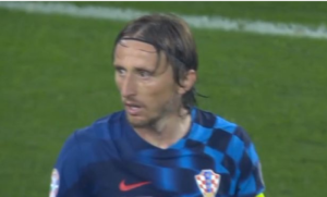 “J***m ti m**** ćelavu”: Razjareni Luka Modrić psovao poznatom sudiji VIDEO