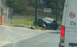 Mercedes udario u banderu! Gužva zbog saobraćajke u ovom dijelu BiH VIDEO