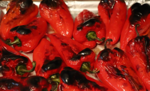 Trikovi naših baka štede vrijeme: Oljuštite brdo pečenih paprika dok kažete “ajvar”