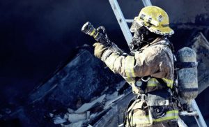 Vatra planula u zgradi: Najmanje 12 ljudi poginulo u požaru