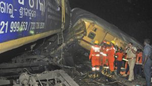 Željeznička nesreća! Najmanje 10 ljudi poginulo, a oko 25 povrijeđeno u sudaru vozova