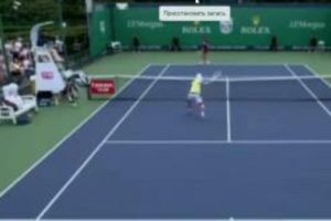 Šokantan potez tenisera: Promašio meč loptu, pa nokautirao sudiju VIDEO