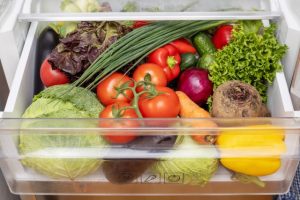 Jabuke i paradajz: Niste znali koliko mogu biti opasni u frižideru