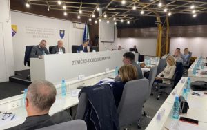 Nova hitna sjednica Skupštine ZDK: Smijenjena premijerka Amra Mehmedić