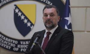 Konaković “doliva ulje na vatru”: Više vjerujem Helezu nego predstavnicima Srpske