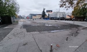 Nema besplatnog, a ne zna se kad će naplata: Parking na Staroj autobuskoj u Banjaluci potpuno prazan FOTO/VIDEO