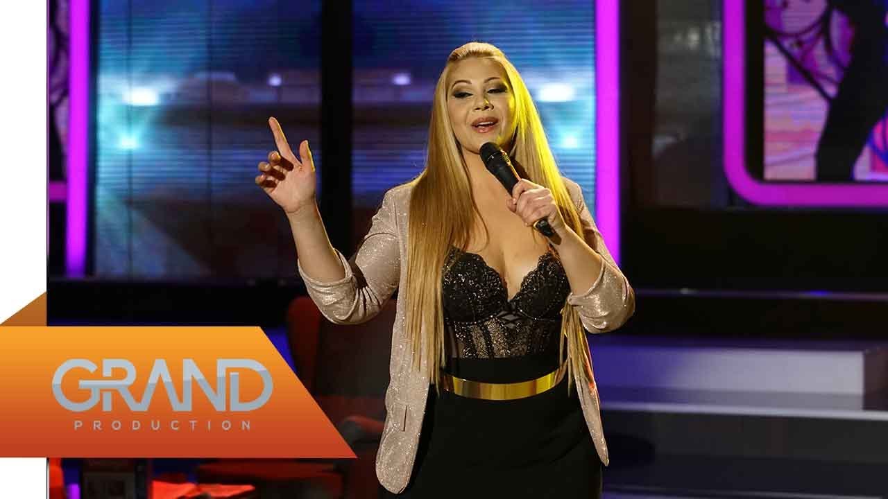 Svi mislili da je bila na operaciji: Poznata pjevačica otkrila kako je izgubila 40 kilograma