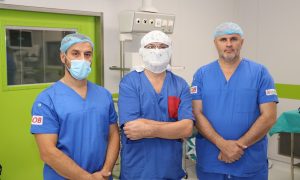 Složen zahvat u UKC-u: Urađeno prvo laparoskopsko-hibridno odstranjenje slezene