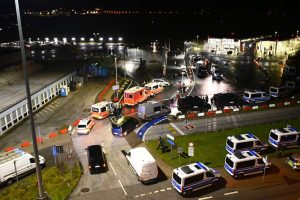 Drama na aerodromu u Njemačkoj: Muškarac pucao iz vozila i bacao Molotovljeve koktele, specijalci na terenu