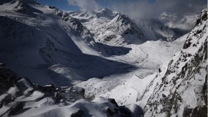 U Austriji pao mali avion: Četvoro ljudi poginulo, snijeg ometao potragu za olupinom letjelice