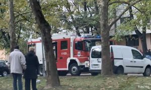 Vatrogasci na terenu: Gorio automobil u Banjaluci