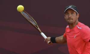 Loš dan za srpskog tenisera: Lajović eliminisan u drugom kolu mastersa u Parizu