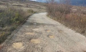 Teška situacija: Putevi u srpskim opštinama nisu prioritet za održavanje?