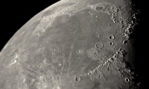 Pažljivo razotkriva tajne: Pogledajte Mjesec pod teleskopom VIDEO