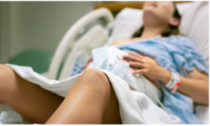 Neviđena prevara: Žena zbog posla i para lažirala čak 12 trudnoća i pet porođaja