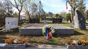 Francuska ambasada u Prištini: Razmotrićemo mogućnosti da se spomenici na pravoslavnom groblju vrate gdje su bili