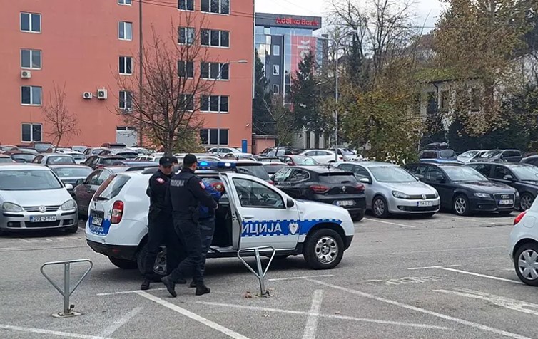 Policija rasvijetlila krađu novca i lijekova: Razbojnik iz Prijedora sproveden u OJT Banjaluka VIDEO