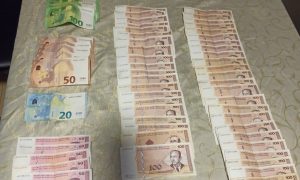 Pretresi i hapšenje u Banjaluci: Policija u akciji oduzela drogu i novac FOTO