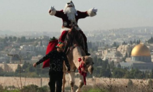 Djed Mraz na kamili donio poruku mira u Jerusalim: “Ho, ho Sveta zemljo”