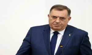 Kao i na prethodnom ročištu: Dodik odbio da ustane u sudnici Suda BiH