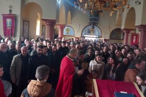 Hram Svetog Vasilija Ostroškog: Služena molitva za ozdravljenje djevojčice Teodore