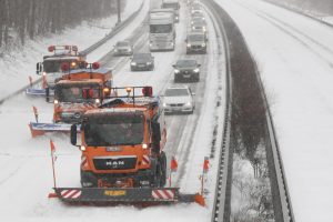 Njemačku okovao snijeg: Haos na putevima, više ljudi stradalo