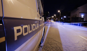Mercedesom pokušala da umakne potjeri: Djevojčica (12) bježala policiji vozeći 170 na sat