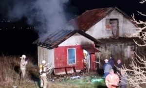 Gorjela kuća: Vatrogasci gasili požar, nastala velika materijalana šteta