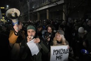 Četvrti protest ispred RIK-a! “Srbija protiv nasilja”: Odobren nam je uvid u birački spisak