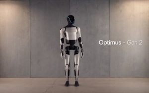 Ovo je Optimus: Humanoidni robot nove generacije VIDEO