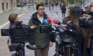 U centru Banjaluke pušten “šok telefon”: Molim te, pomozi mi